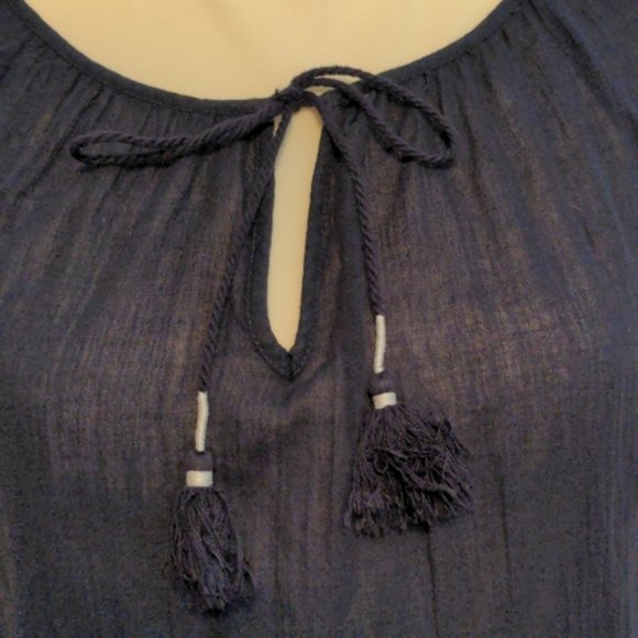 Blue top with white accents. Small. - Picture 3 of 5